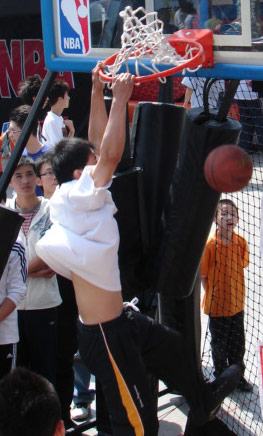 尽管他们在 尽管他们在